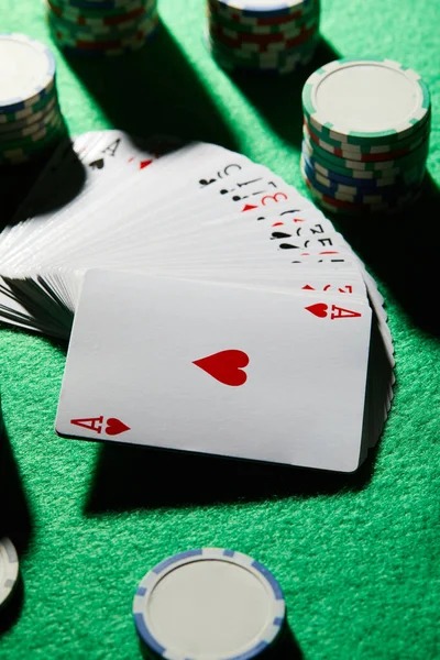 pisang123 slot platform interface showing sportsbook and live-dealer options