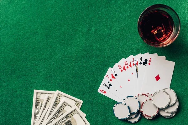 Betting action and pot display on Texas Poker table at pisang123 slot